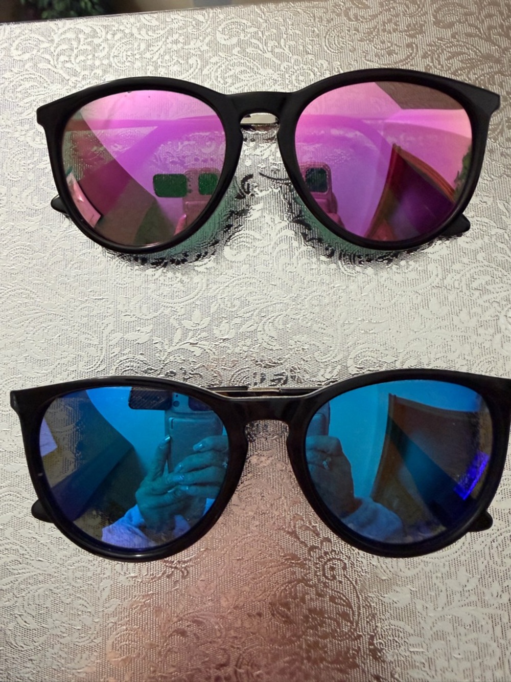 Stylish Round Polarized Sunglasses - Pink & Blue Lenses